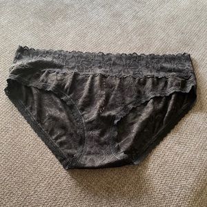 Victoria’s Secret Hiphugger Panty